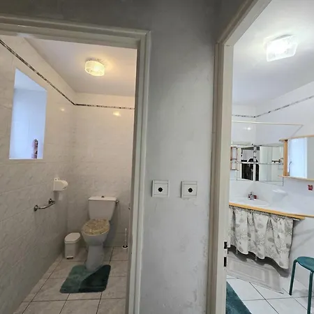Charmante Maison En Pierre Avec Cheminee Et Animaux Acceptes - Fr-1-616-165 *