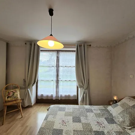 בית כפרי Charmante Maison En Pierre Avec Cheminee Et Animaux Acceptes - Fr-1-616-165 *