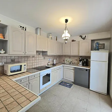 Charmante Maison En Pierre Avec Cheminee Et Animaux Acceptes - Fr-1-616-165 *