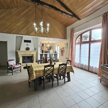 Charmante Maison En Pierre Avec Cheminee Et Animaux Acceptes - Fr-1-616-165 * Mazeyrolles
